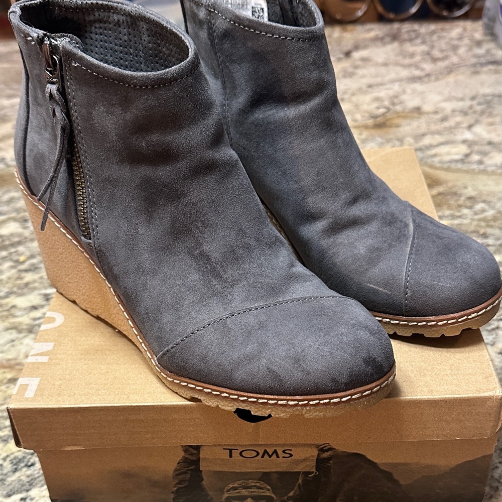 TOMS Women's size 8 Charcoal Suede Wedge Booties. Wore one time.